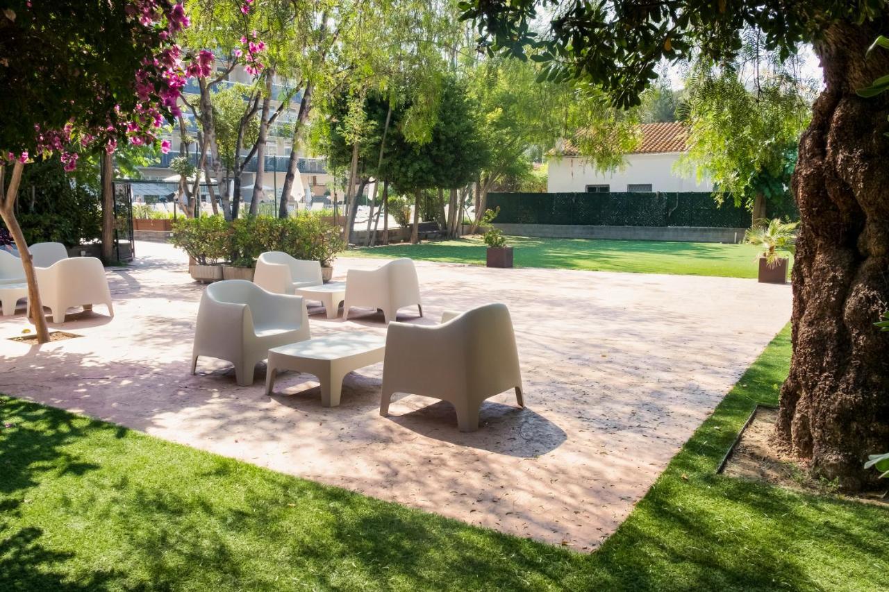 Aparthotel Cye Holiday Centre Salou Bagian luar foto