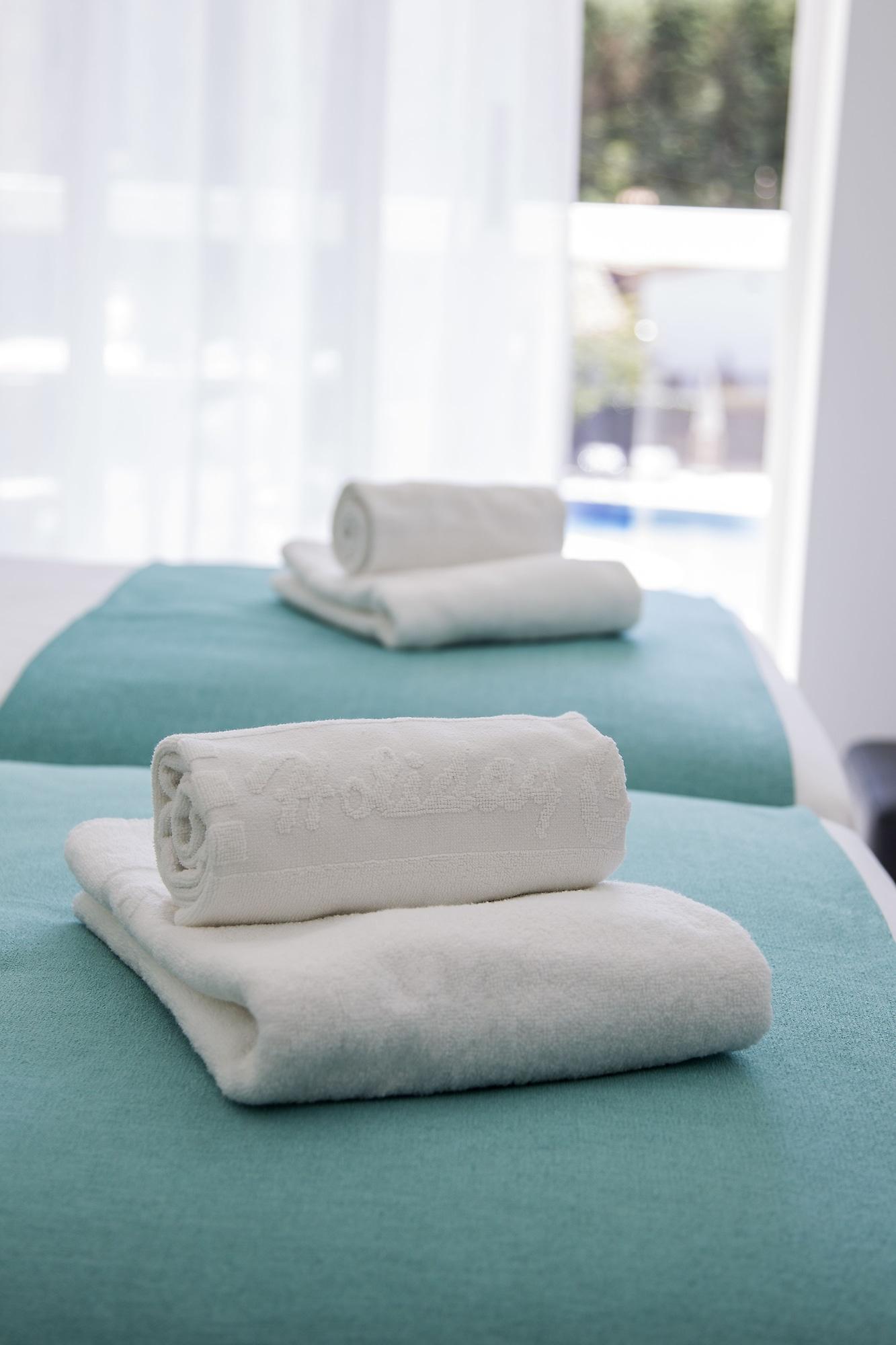 Aparthotel Cye Holiday Centre Salou Bagian luar foto