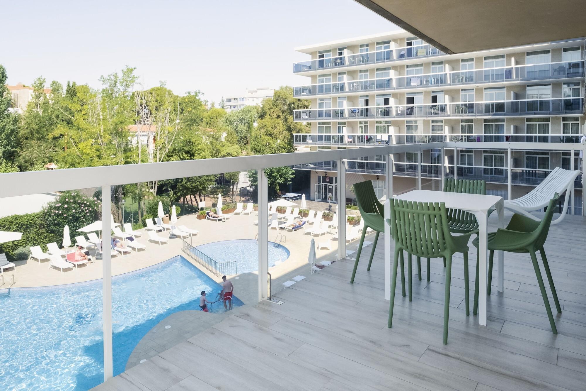 Aparthotel Cye Holiday Centre Salou Bagian luar foto