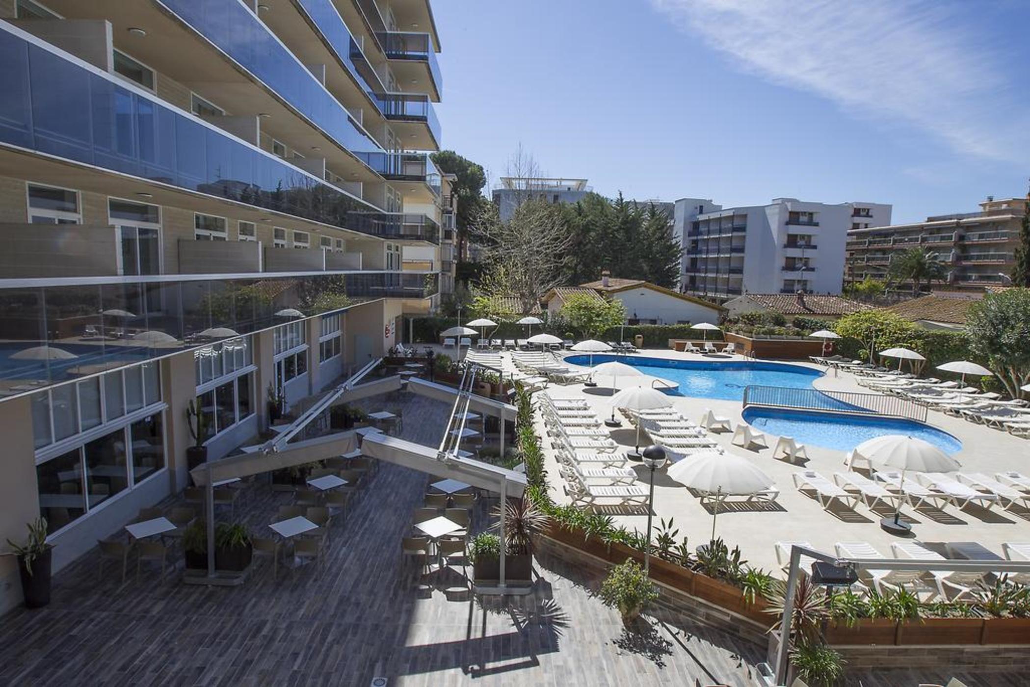 Aparthotel Cye Holiday Centre Salou Bagian luar foto