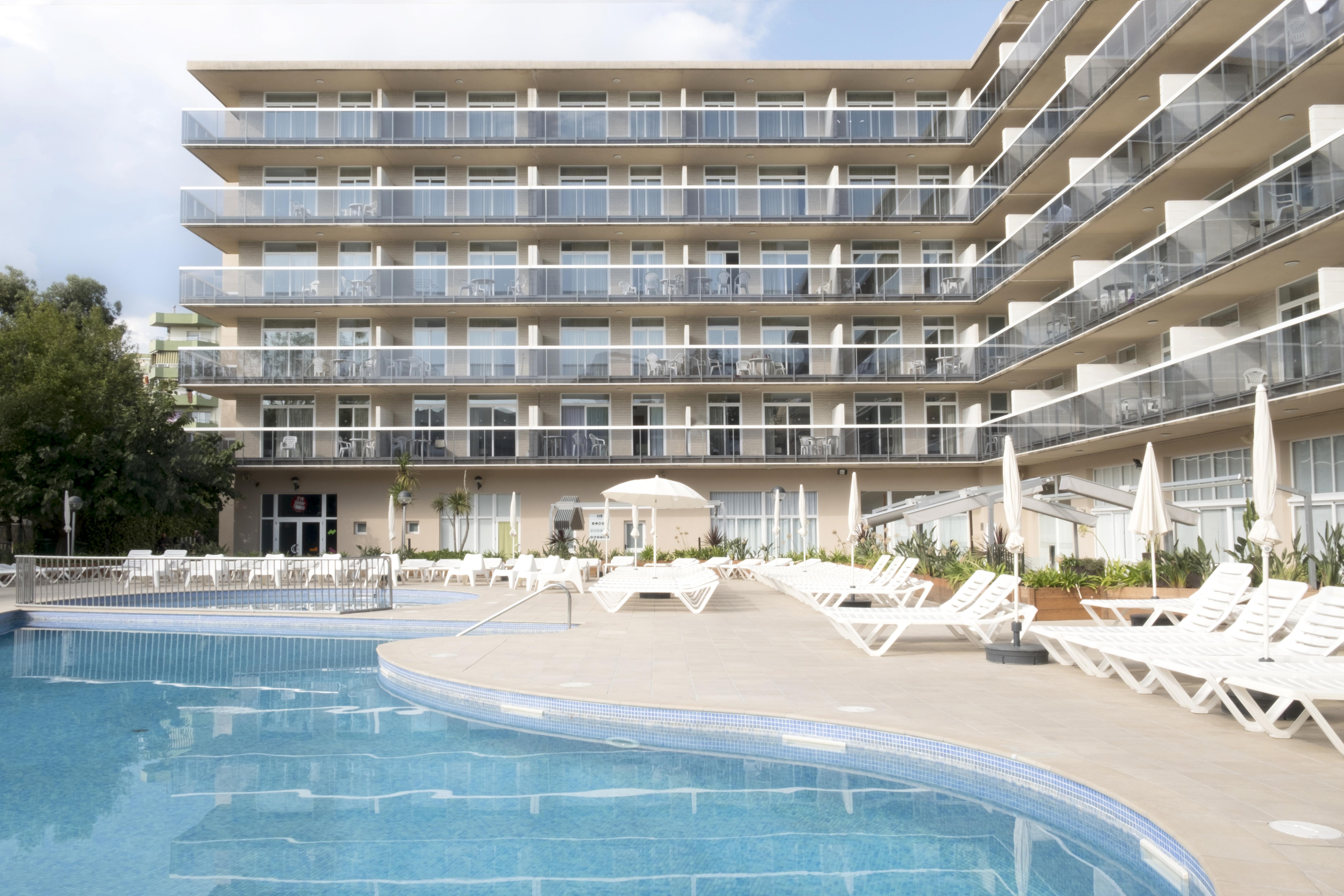 Aparthotel Cye Holiday Centre Salou Bagian luar foto